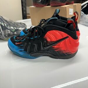 Nike foamposite Spider-Man